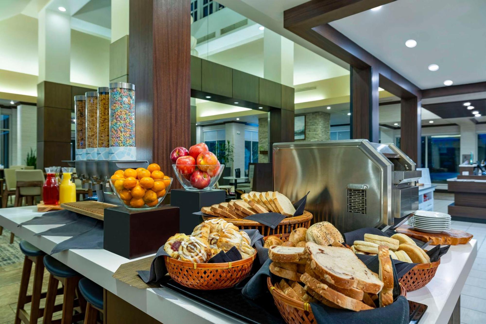 Hilton Garden Inn Boise Spectrum Kültér fotó